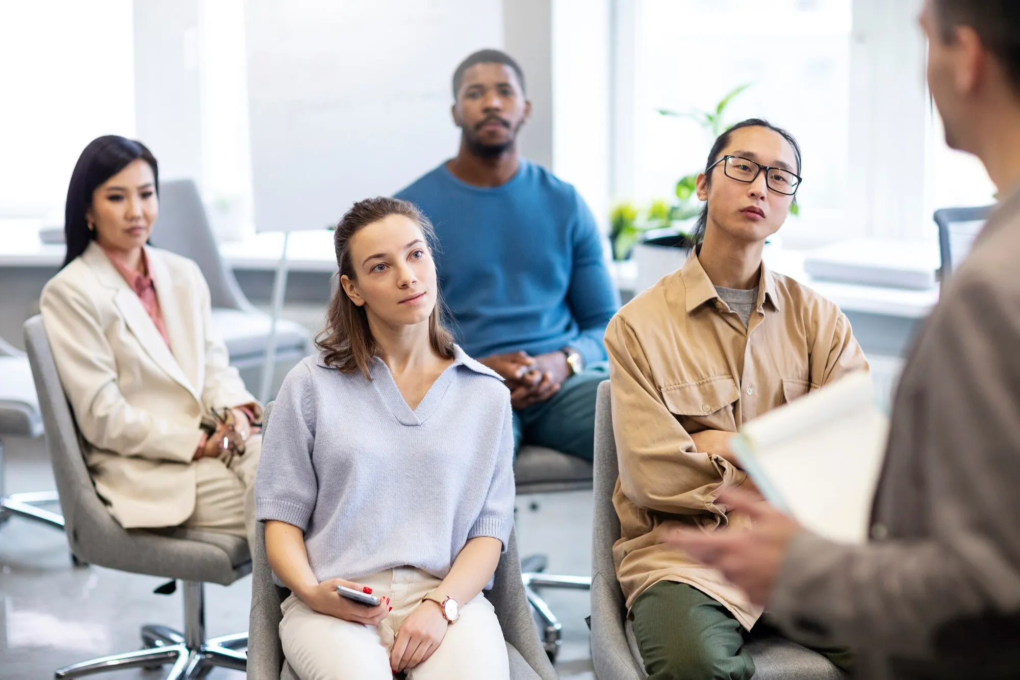 imgi_10_close-up-colleagues-learning-work_23-2149300714